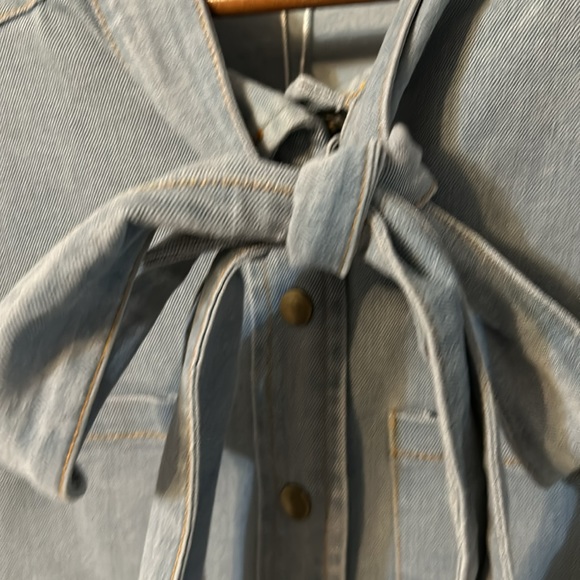 Aaron & Amber Denim Long Sleeve Shirt - Picture 3 of 10